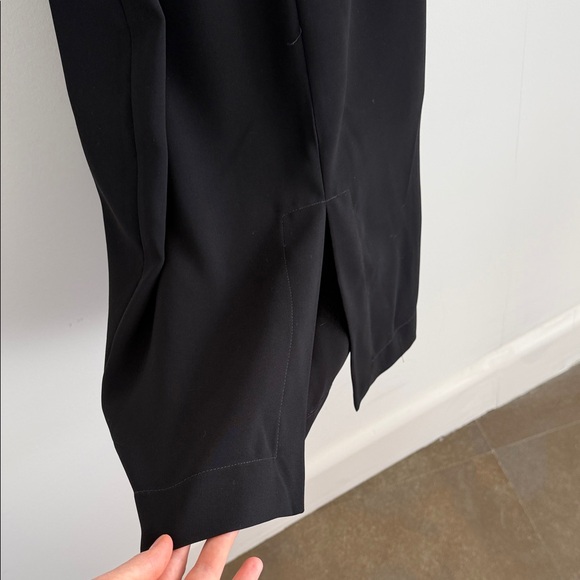 Elegant Black and Tan Dress - Picture 7 of 7